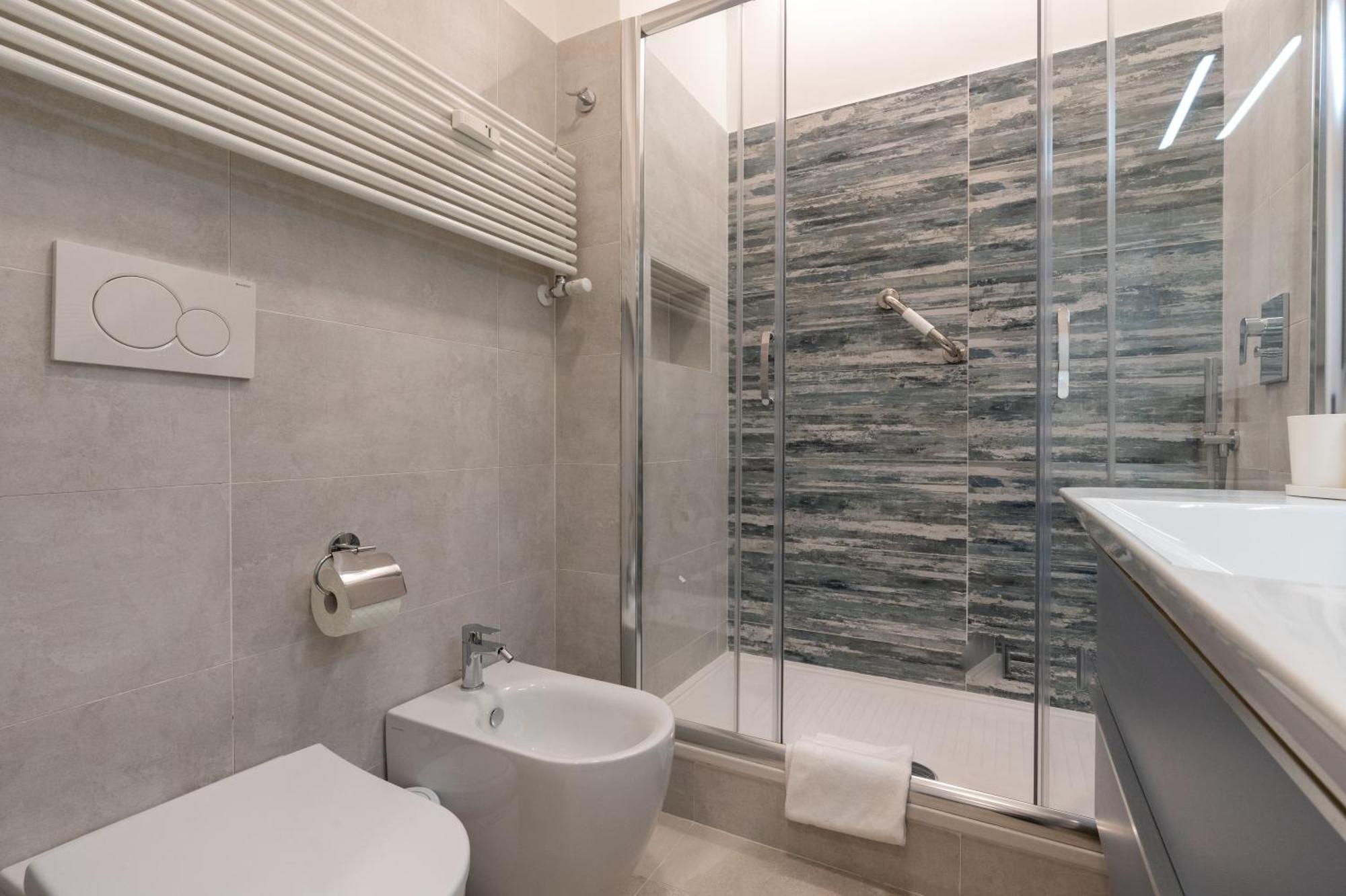 Apartment Luxury - Colosseo 10 Min Rom