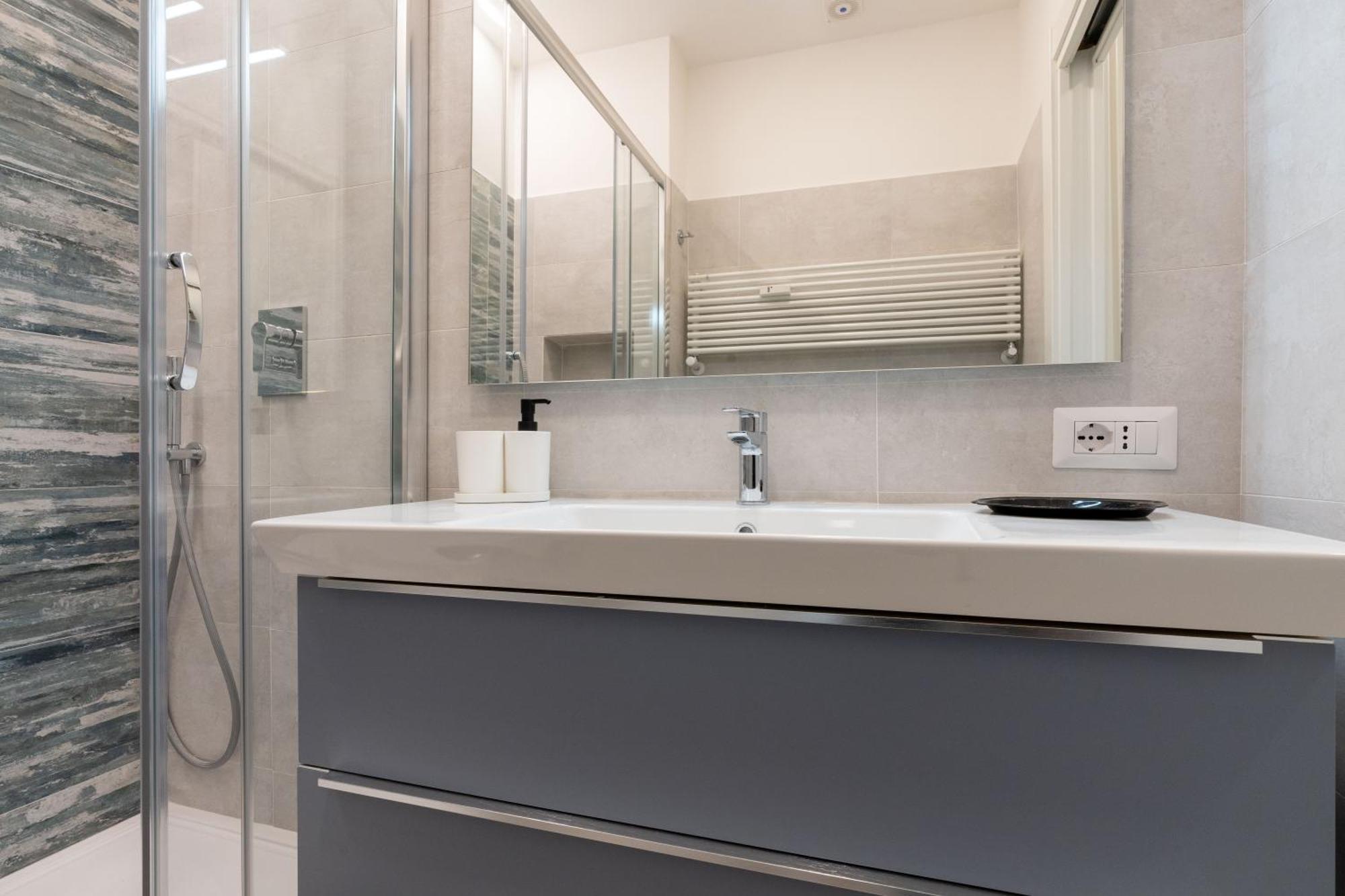 Luxury - Colosseo 10 Min Apartment